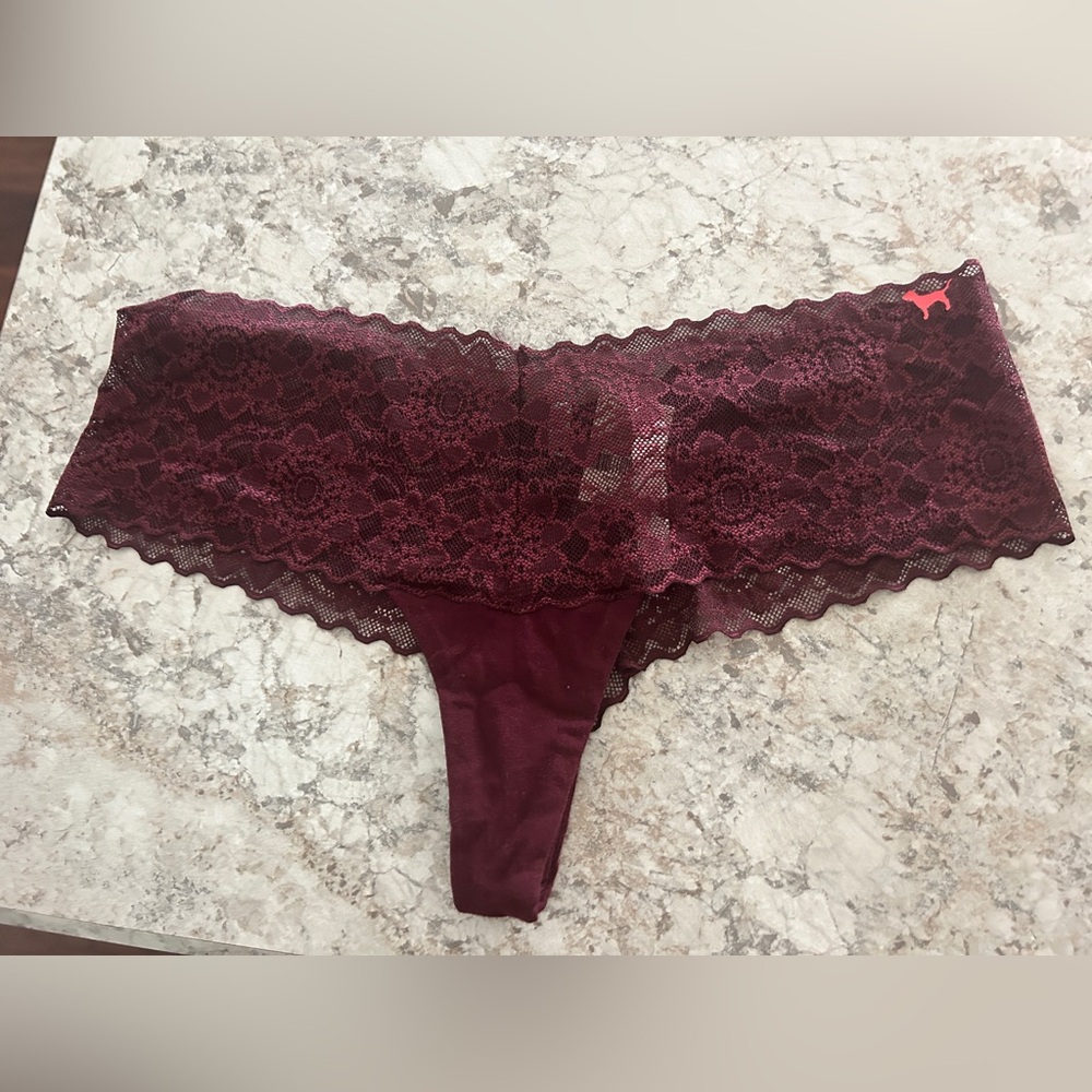 VS PINK Extra Low Rise Lace Cheekster Panty Maroon NWT Medium